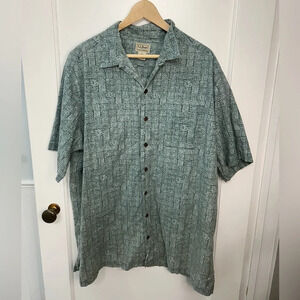L.L. Bean Hawaiian Shirt Mens‎ XL Short Sleeve Button Up Green Aloha Aztec